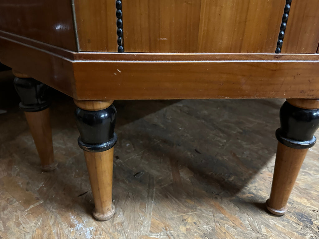 Antike Vitrine um 1930 Kirschbaum Art Deco / Biedermeier Stil