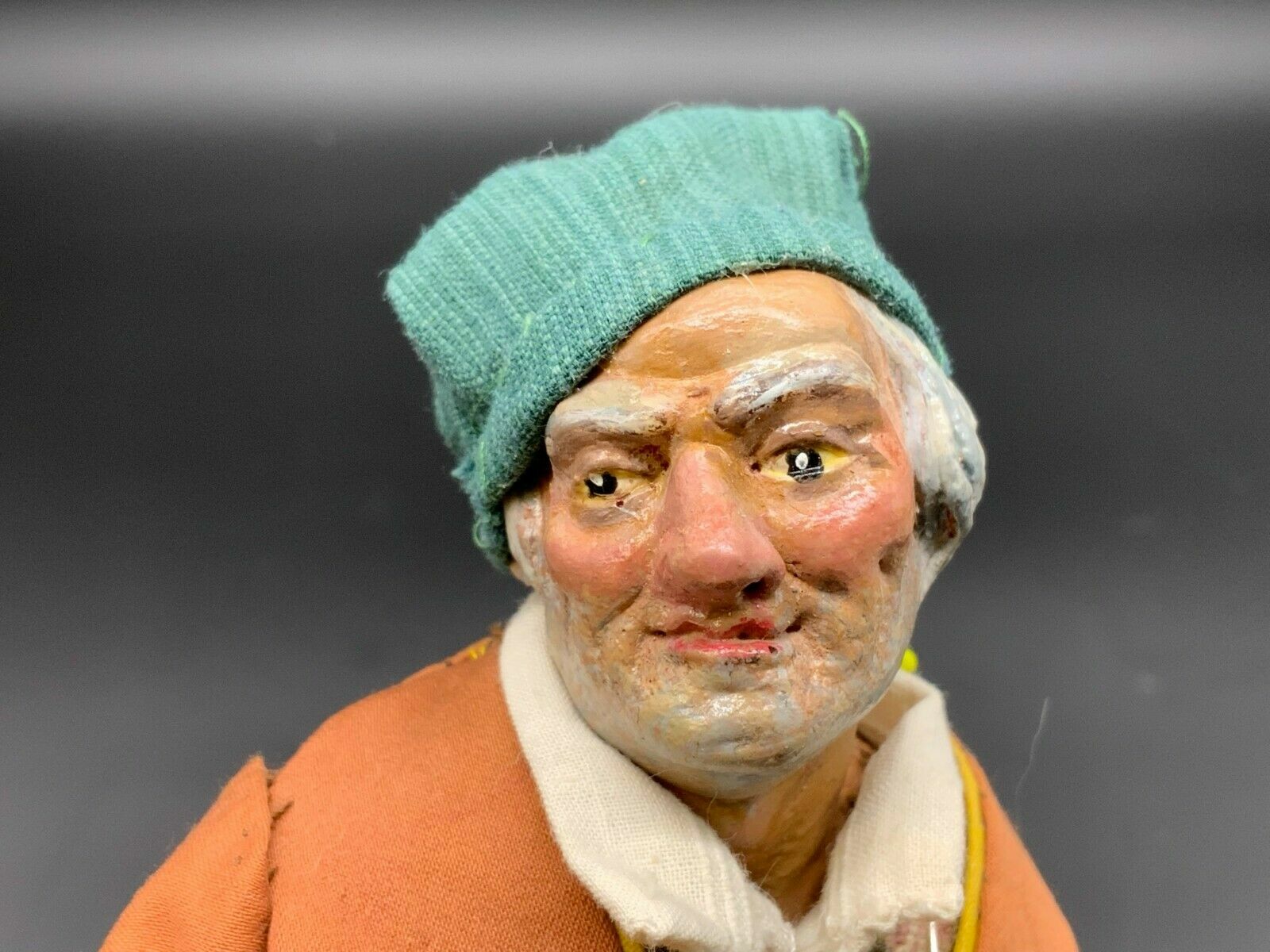 Neapolitanische Krippenfigur Bauer mit Korb 27cm