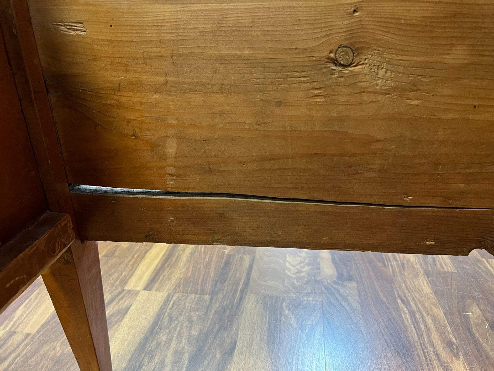 Biedermeier Bettgestell antik 19 tes Jh Nussbaum Furnier Amoretten Bett Gestell