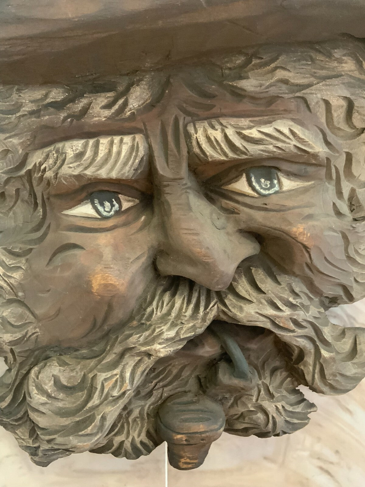 Pfeifenkopf Schnitzwerk aus Holz zur Wandmontage Skulptur Gesicht handgefertigt