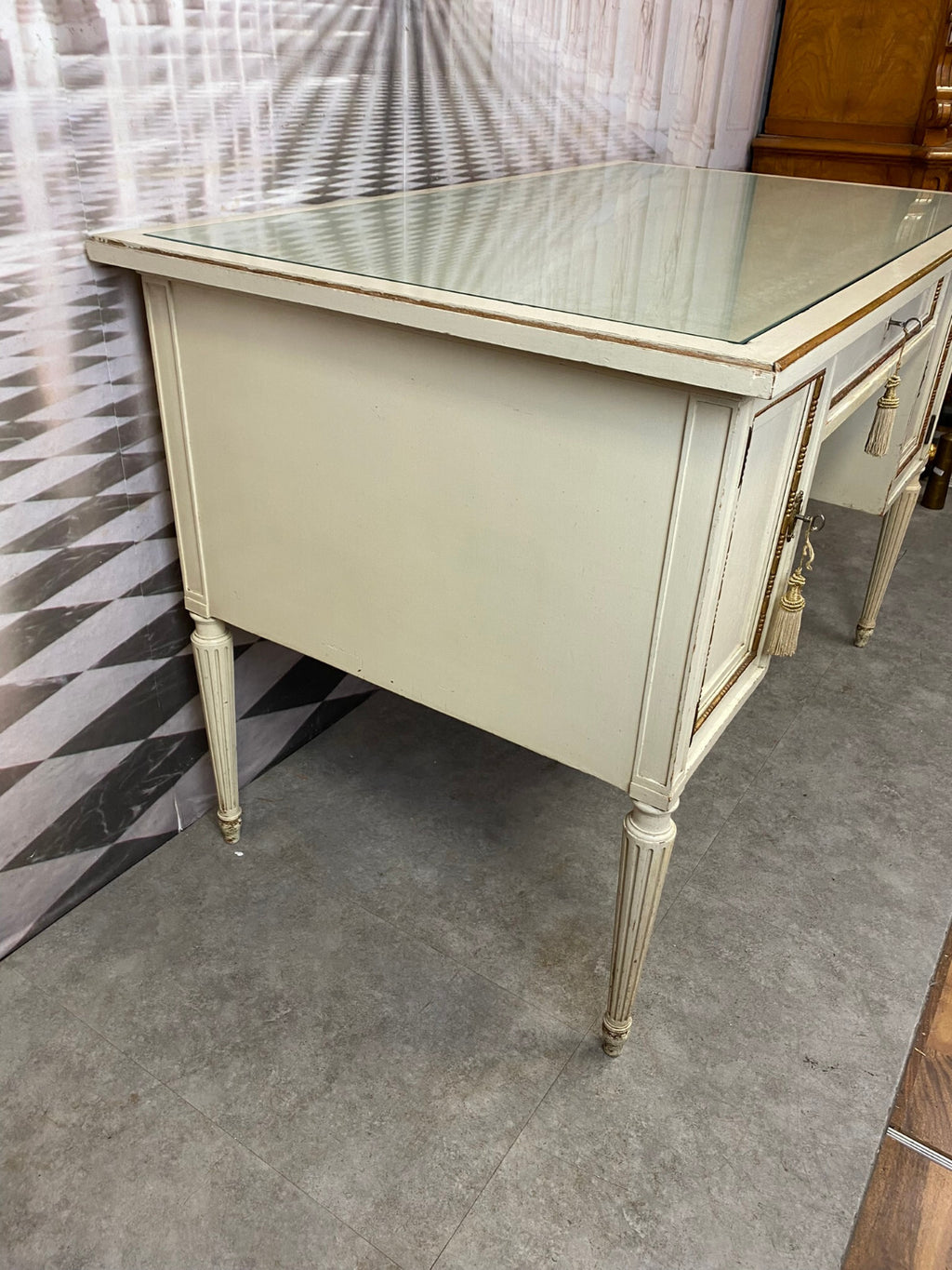 Louis Seize Schreibtisch Holz mit Glasplatte Stilmöbel 20 tes Jhdt