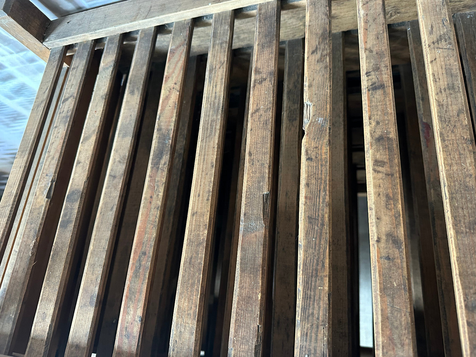 Antikes Weinregal Abschliessbar Alpenland 19 tes Jhdt Holz und Metall