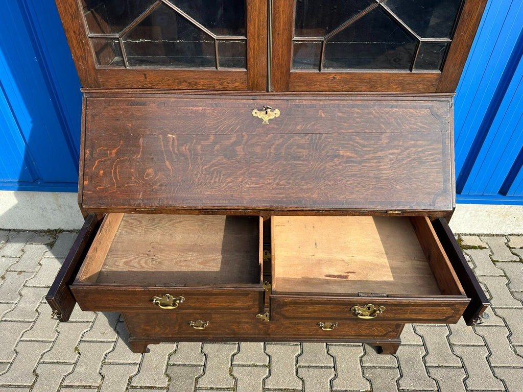 Antiker Englischer Sekretär um 1820/1840 aus Eiche mit Vitrine Aufsatzsekretär