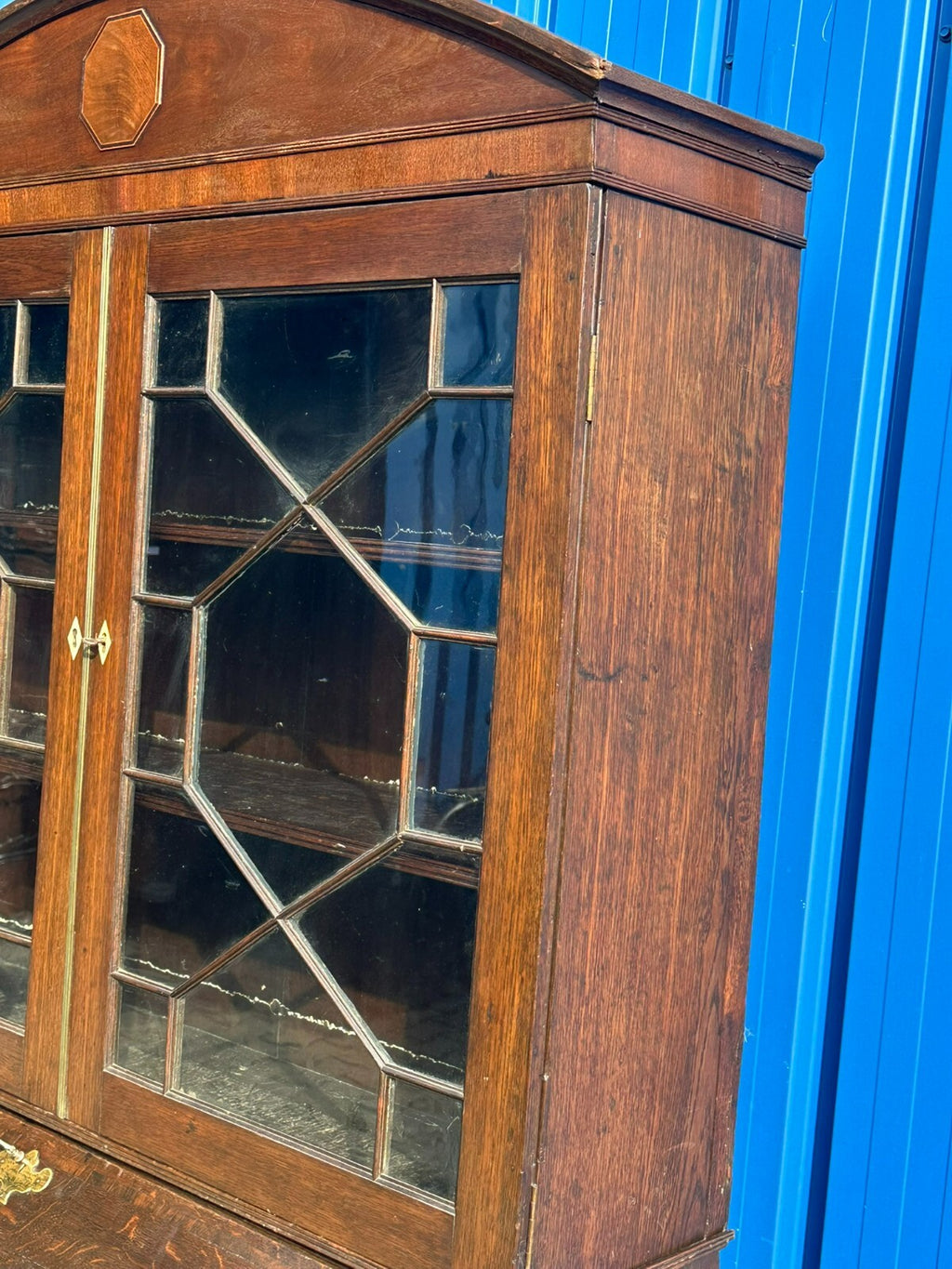 Antiker Englischer Sekretär um 1820/1840 aus Eiche mit Vitrine Aufsatzsekretär