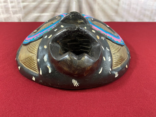 Afrikanische Wand Maske Holz handgeschnitzt Kupfer und Perlen Tolle Patina 29cm