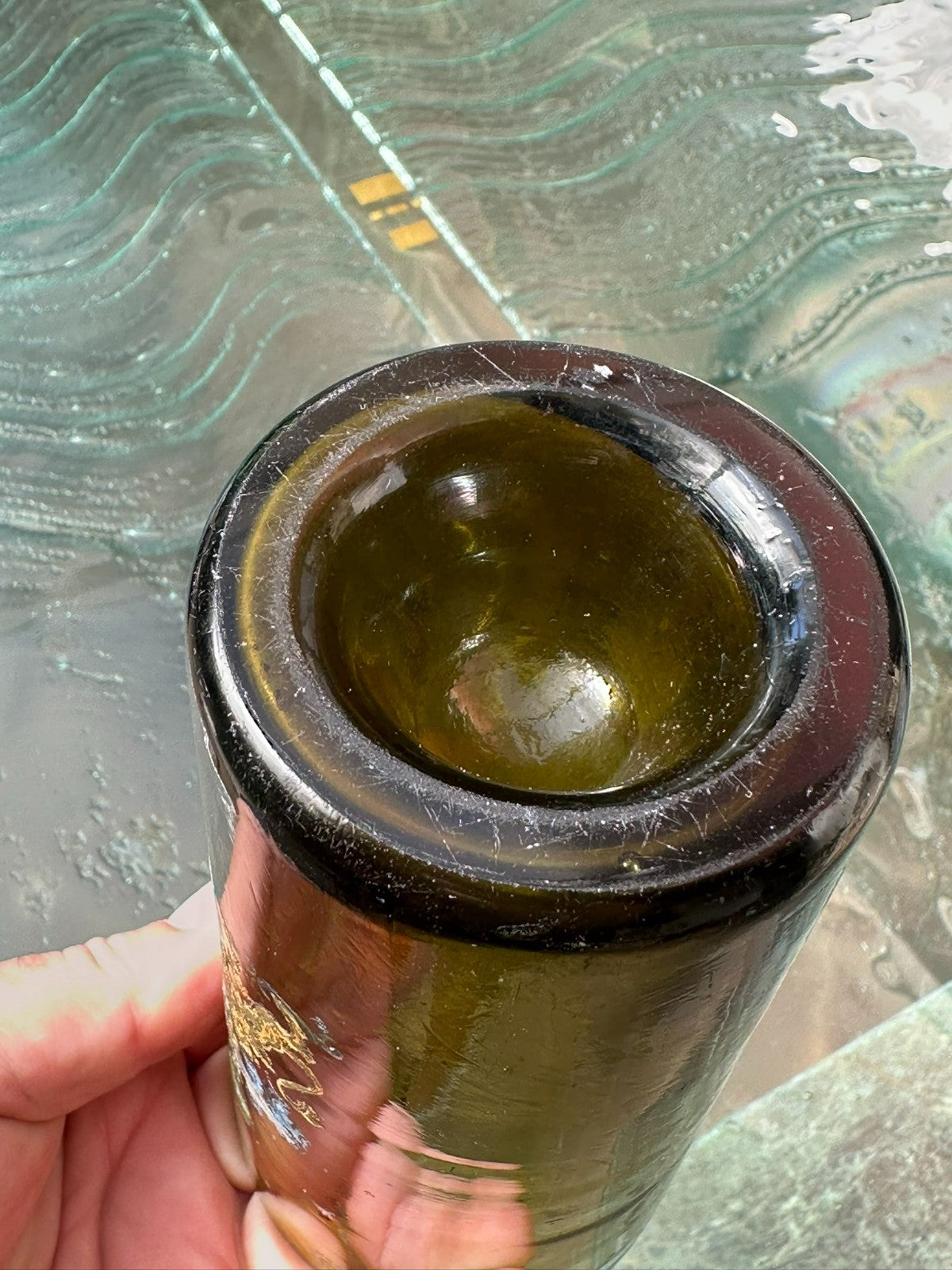 Antikes Historismus Glas um 1880 handbemalt Mundgeblasen Wappen Löwen