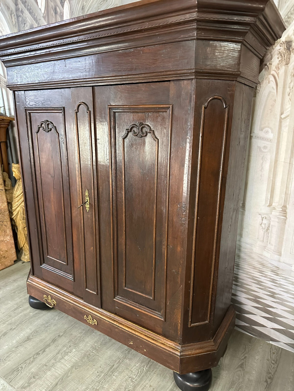 Antiker Barockschrank Louis Xv 18 tes Jhdt Eiche massiv Barock Schrank