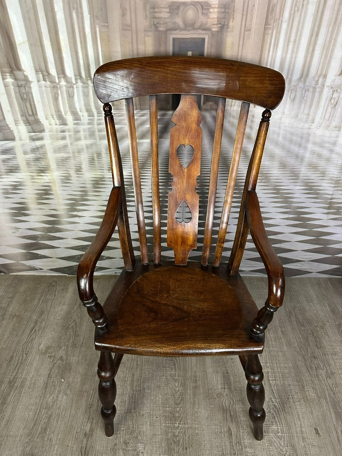 ALTER WINDSOR STUHL MIT ARMLEHNEN EIBENHOLZ MITTE 20 TES JH
