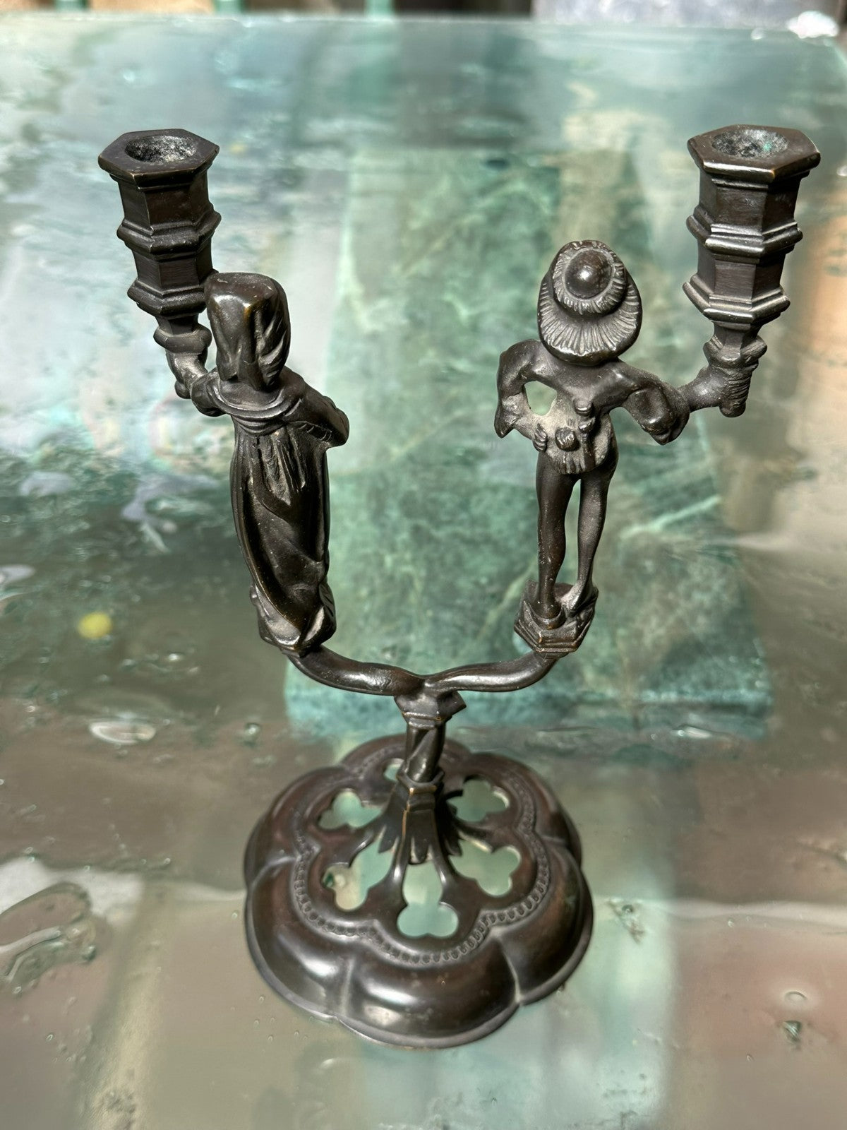 Antiker Barock Kerzenleuchter aus Bronze Italien 18 tes Jhdt Personen