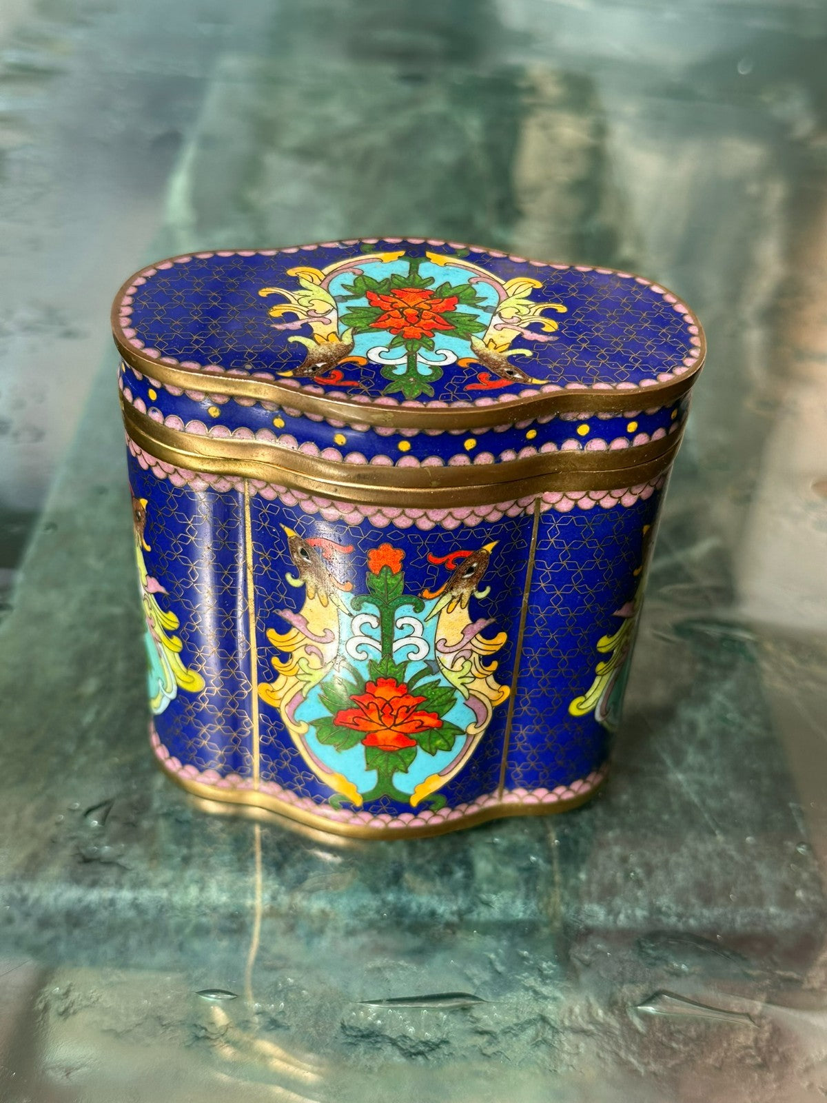 VINTAGE CHINA DOSE SCHATULLE CLOISONNE ARBEIT EMAILLE