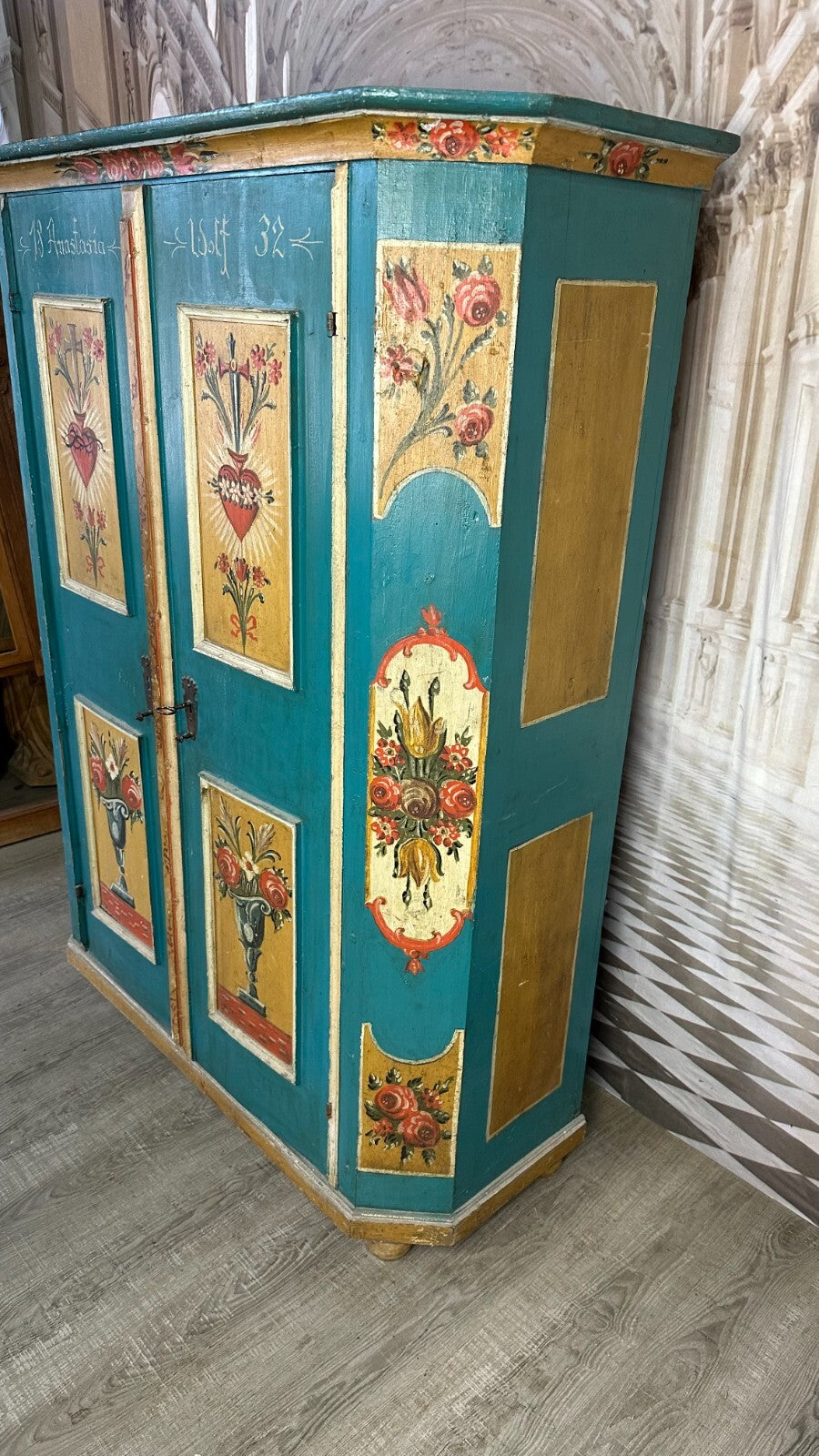 Antiker Bauernschrank Holz massiv handbemalt restauriert 19 tes Jhdt