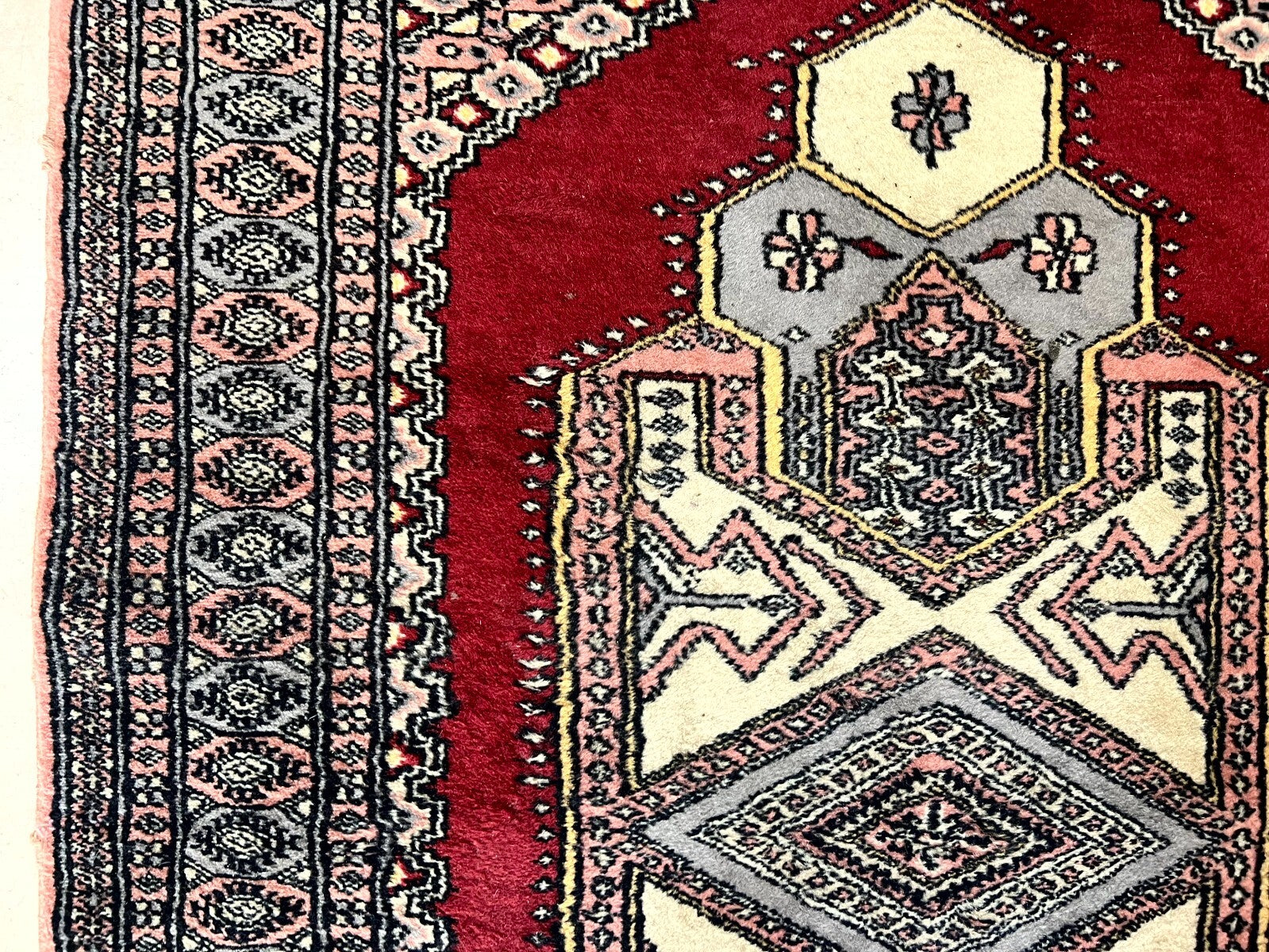 Alter Orientteppich Medaillonteppich Teppich aus Wolle handgeknüpft 173x95cm
