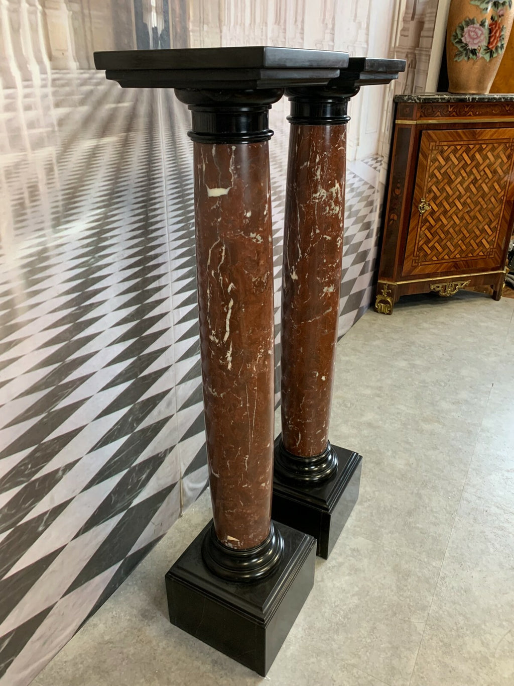 Paar Marmor Säulen um 1880 massiv gearbeitet 103cm 2x antike Marmorsäule