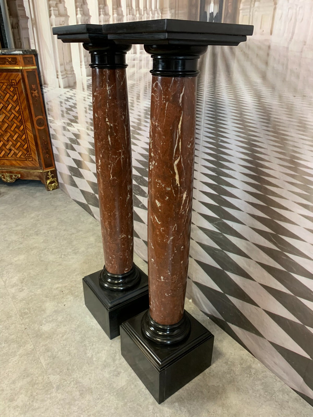 Paar Marmor Säulen um 1880 massiv gearbeitet 103cm 2x antike Marmorsäule