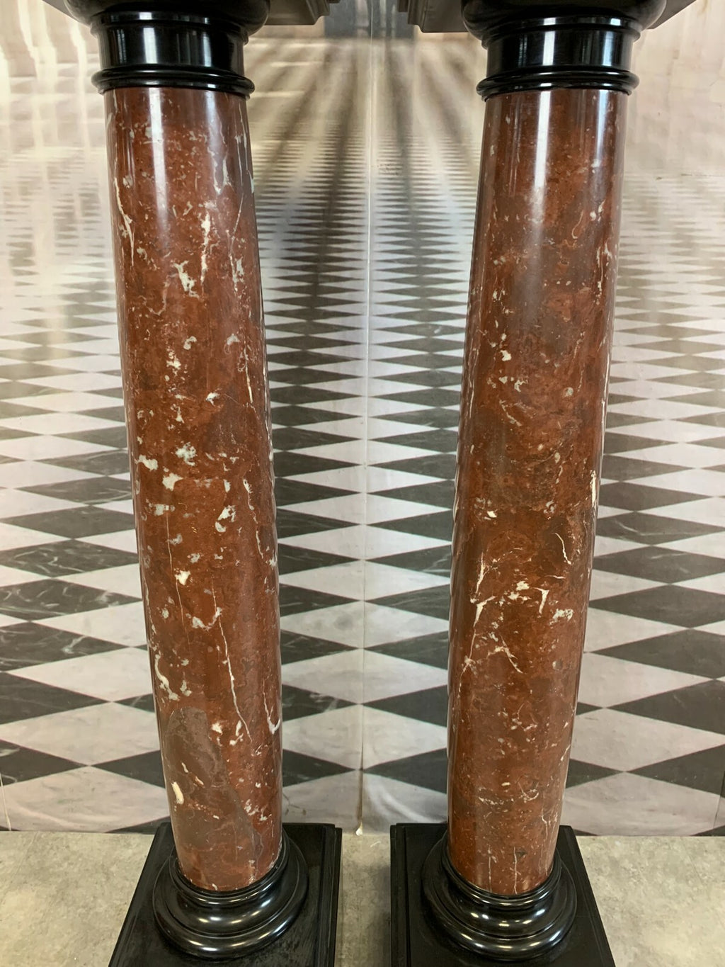 Paar Marmor Säulen um 1880 massiv gearbeitet 103cm 2x antike Marmorsäule