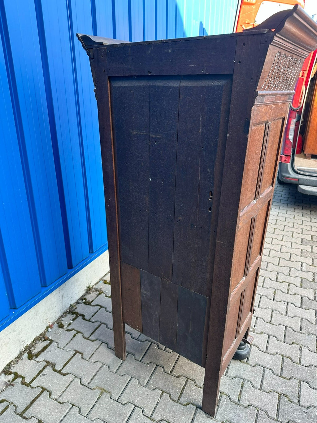 Antiker Barockschrank aus Eiche Holland 19 tes Jhdt Kugelfüsse Prunkkrone