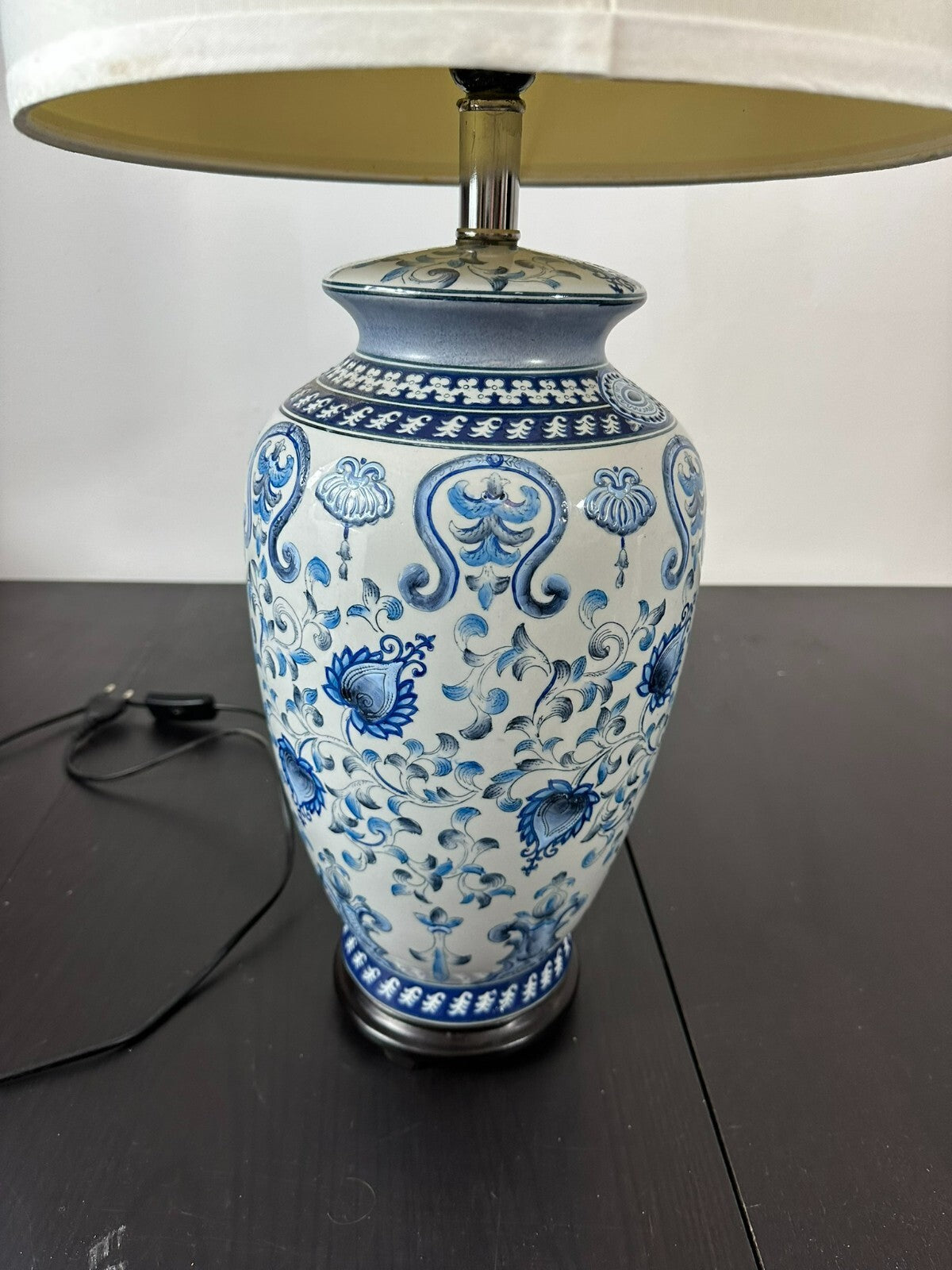 Tischlampe nach antikem Vorbild China Porzellanvase Stil Lampe