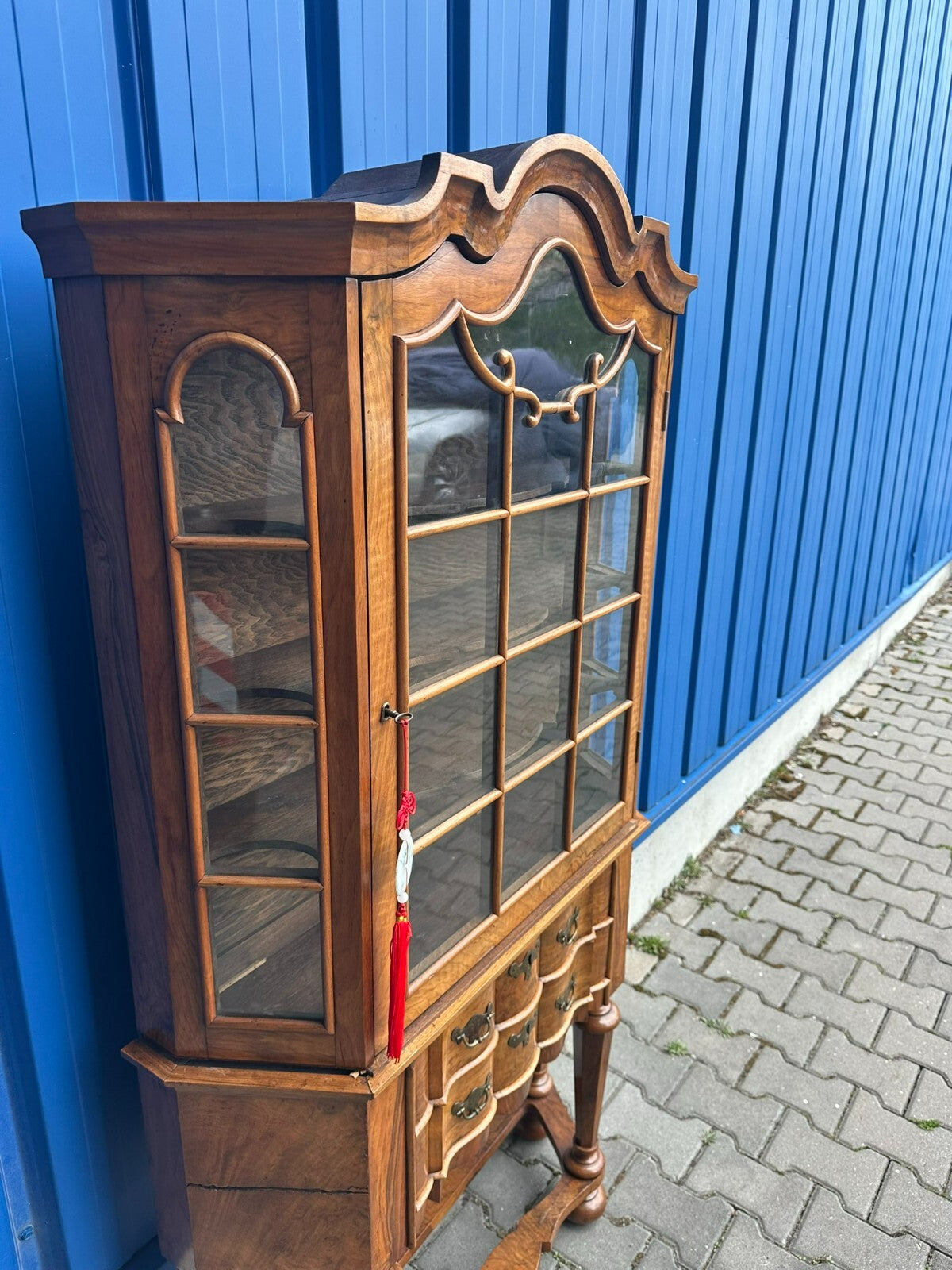 Antike Barockvitrine kleine Barock Vitrine um 1880 Nussbaum Furnier