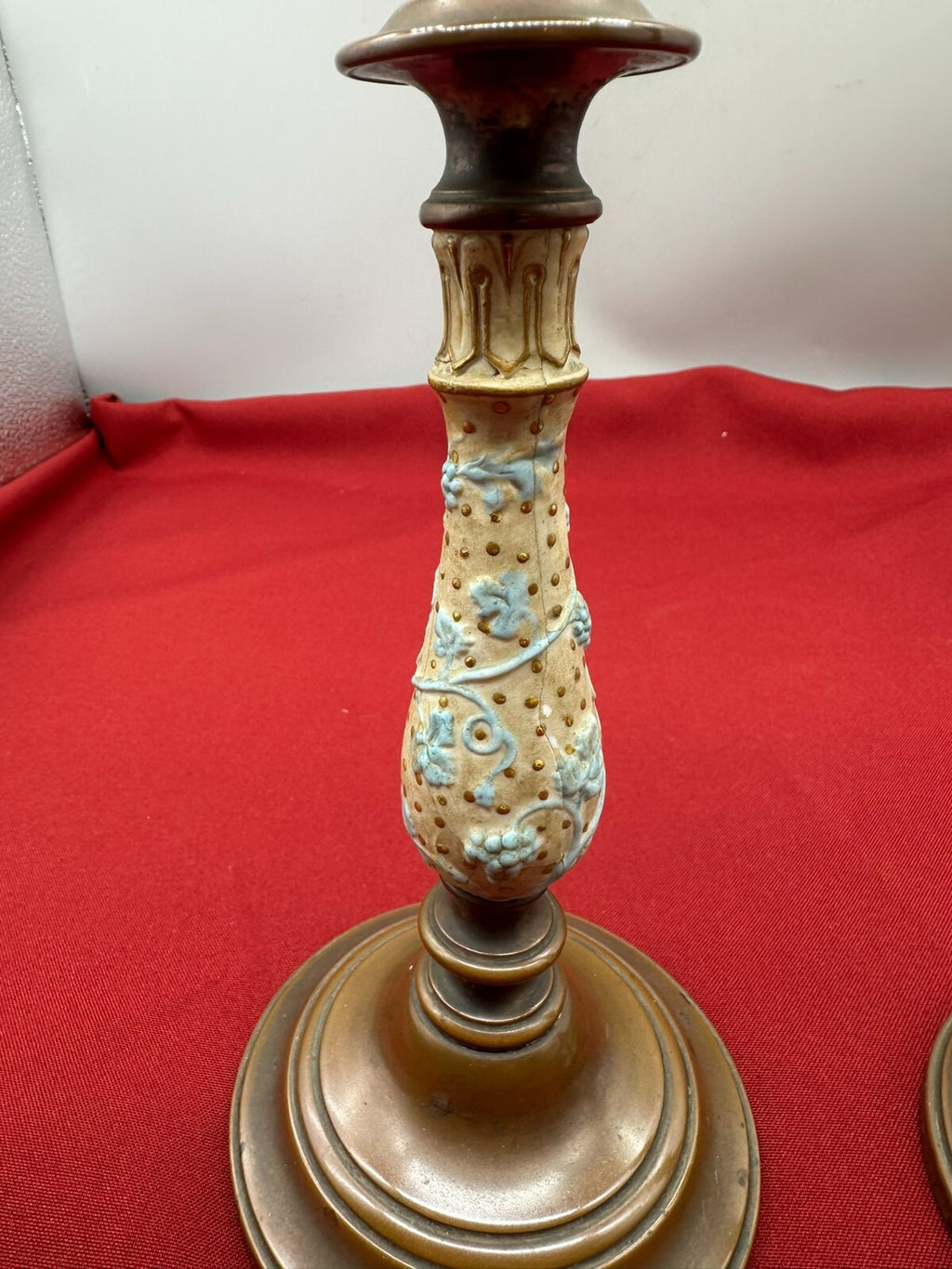 Paar antike Kerzenleuchter Jugendstil Kupfer mit Keramik handbemalt
