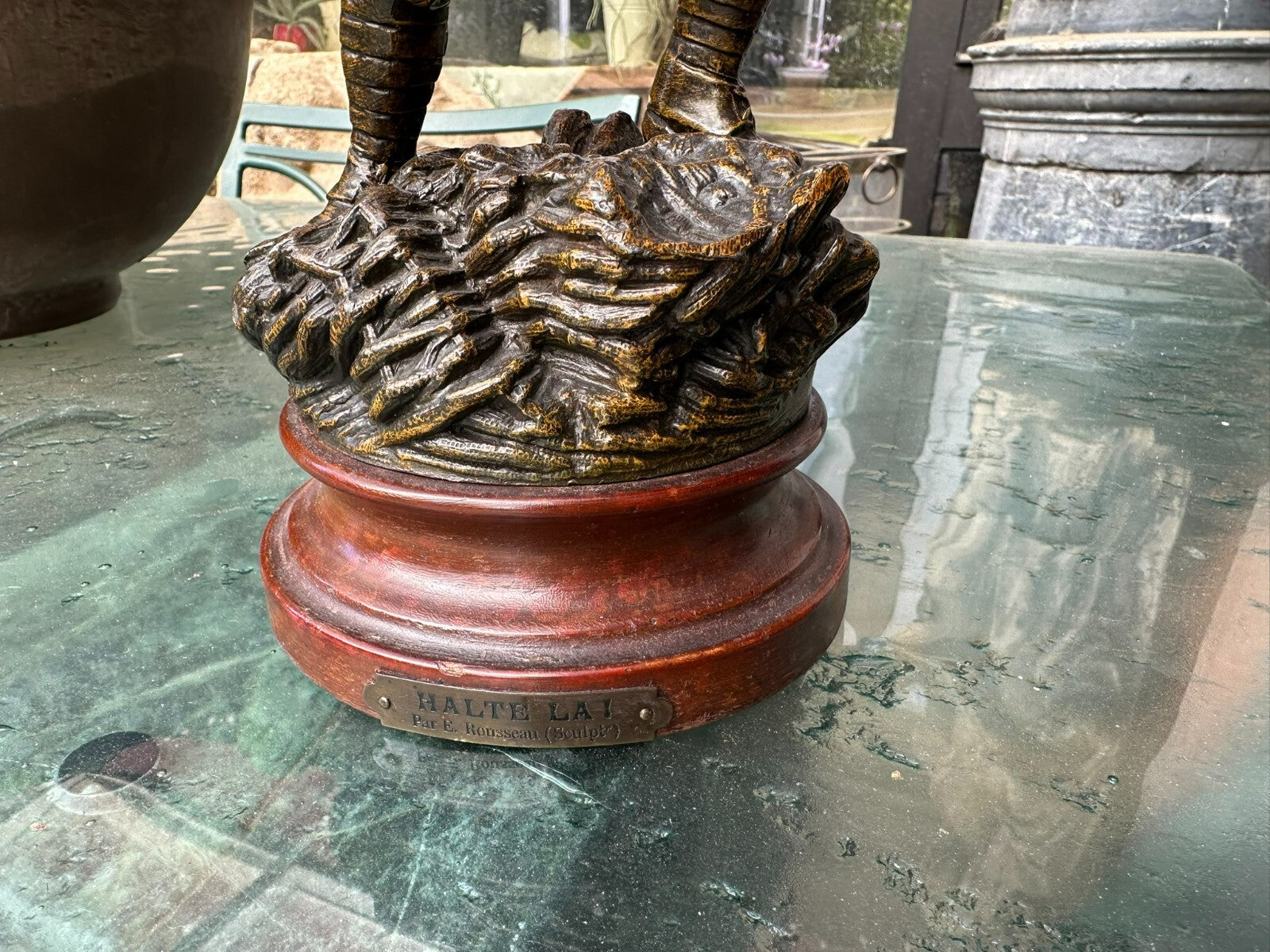 Antike Skulptur aus Regül Guss um 1900 Soldat mit Gewehr