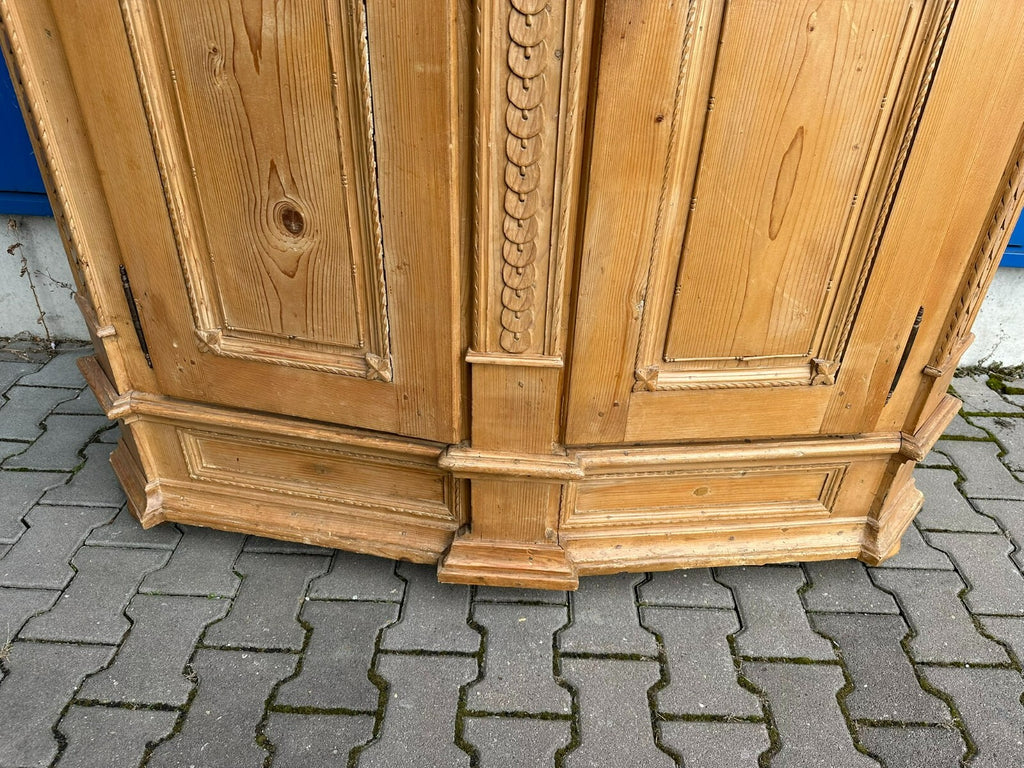 Antiker Barockschrank Bodenseeschrank Schrank Ende 18 tes Jhdt Weichholz massiv