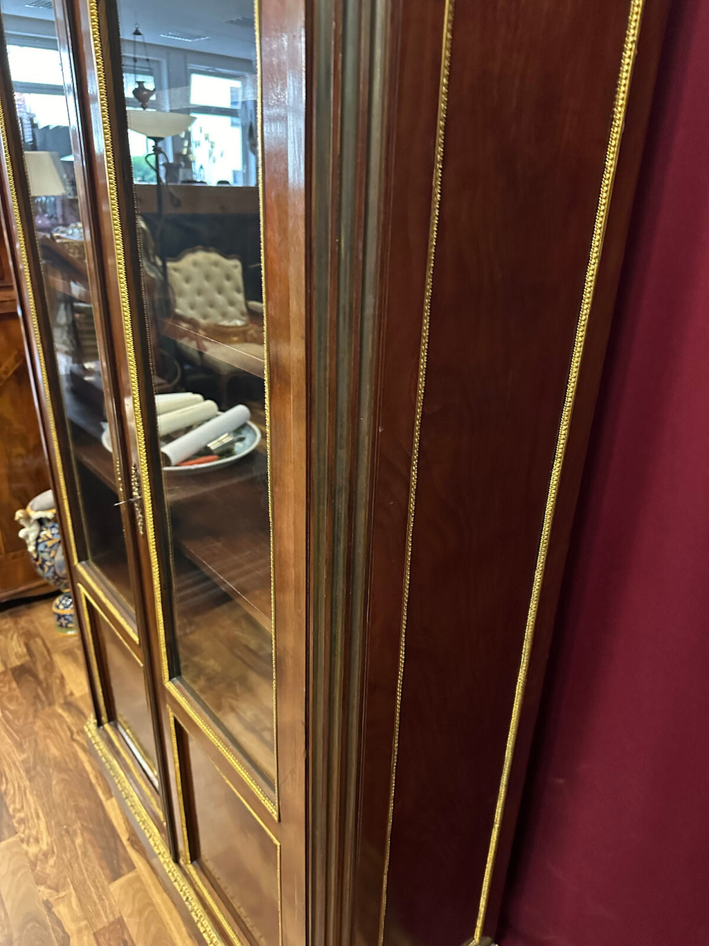 Antike Empire Vitrine um 1880 Mahagoni Vergoldete Messing Beschläge