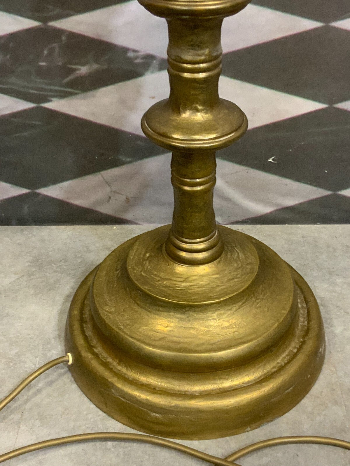 Vintage Stehlampe aus Messingguss massiv Maximale Höhe 172cm