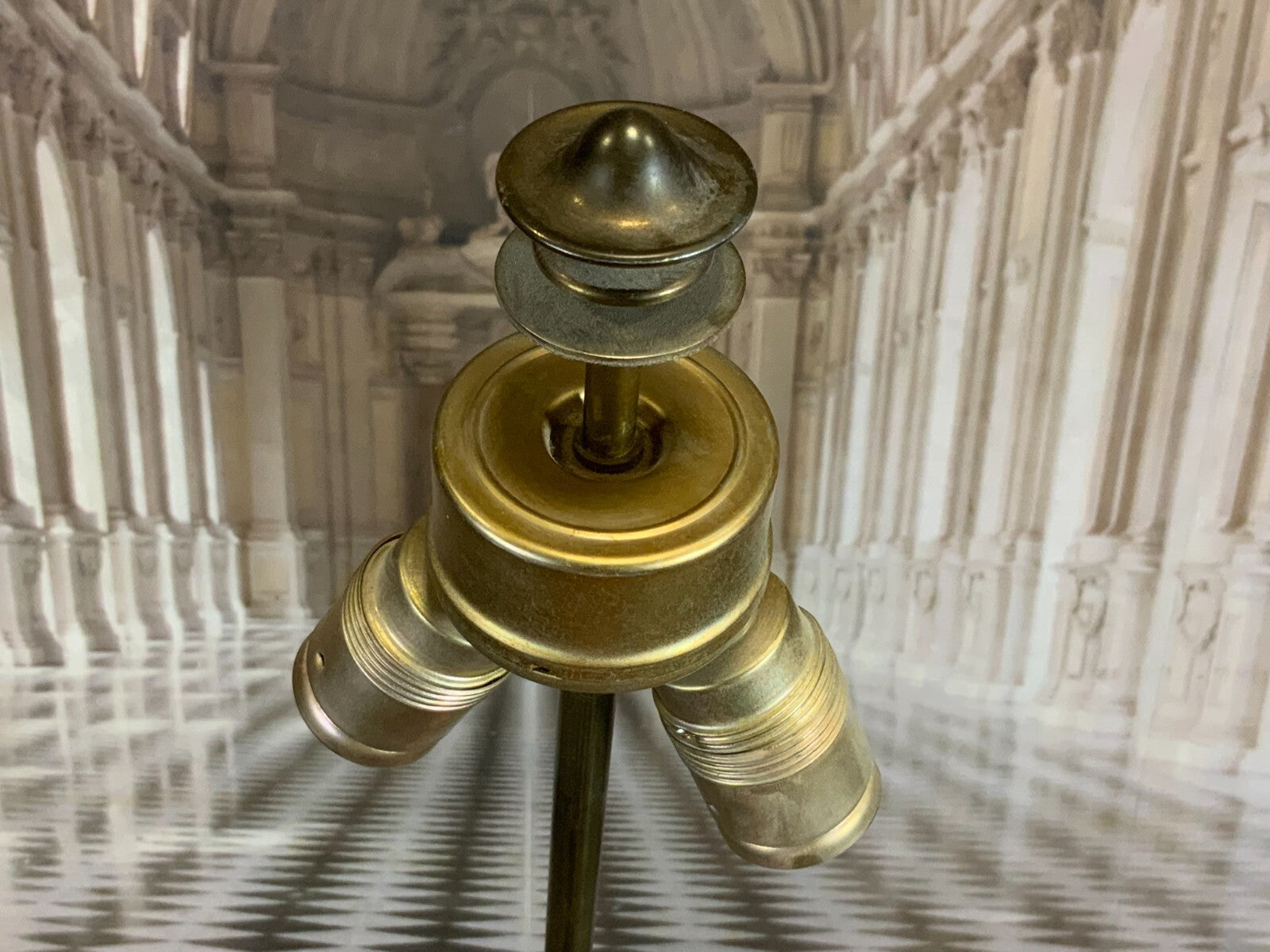 Vintage Stehlampe aus Messingguss massiv Maximale Höhe 172cm