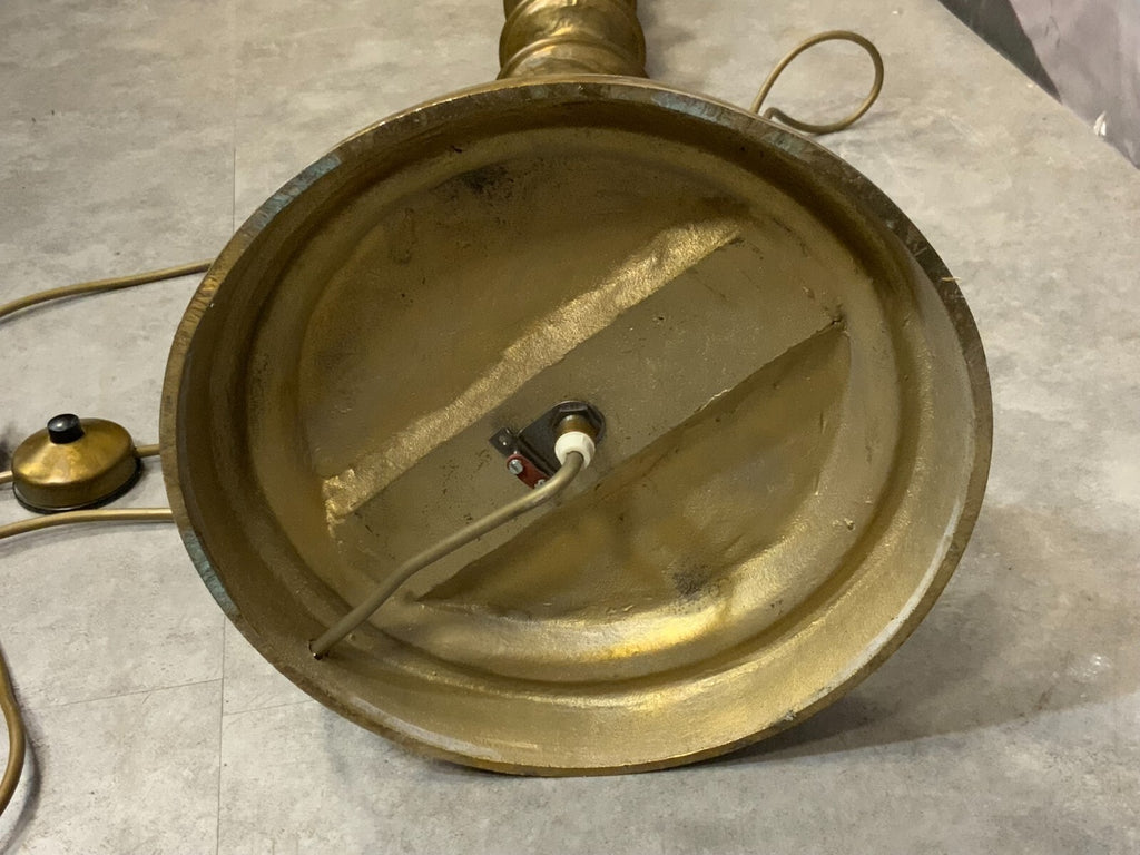 Vintage Stehlampe aus Messingguss massiv Maximale Höhe 172cm