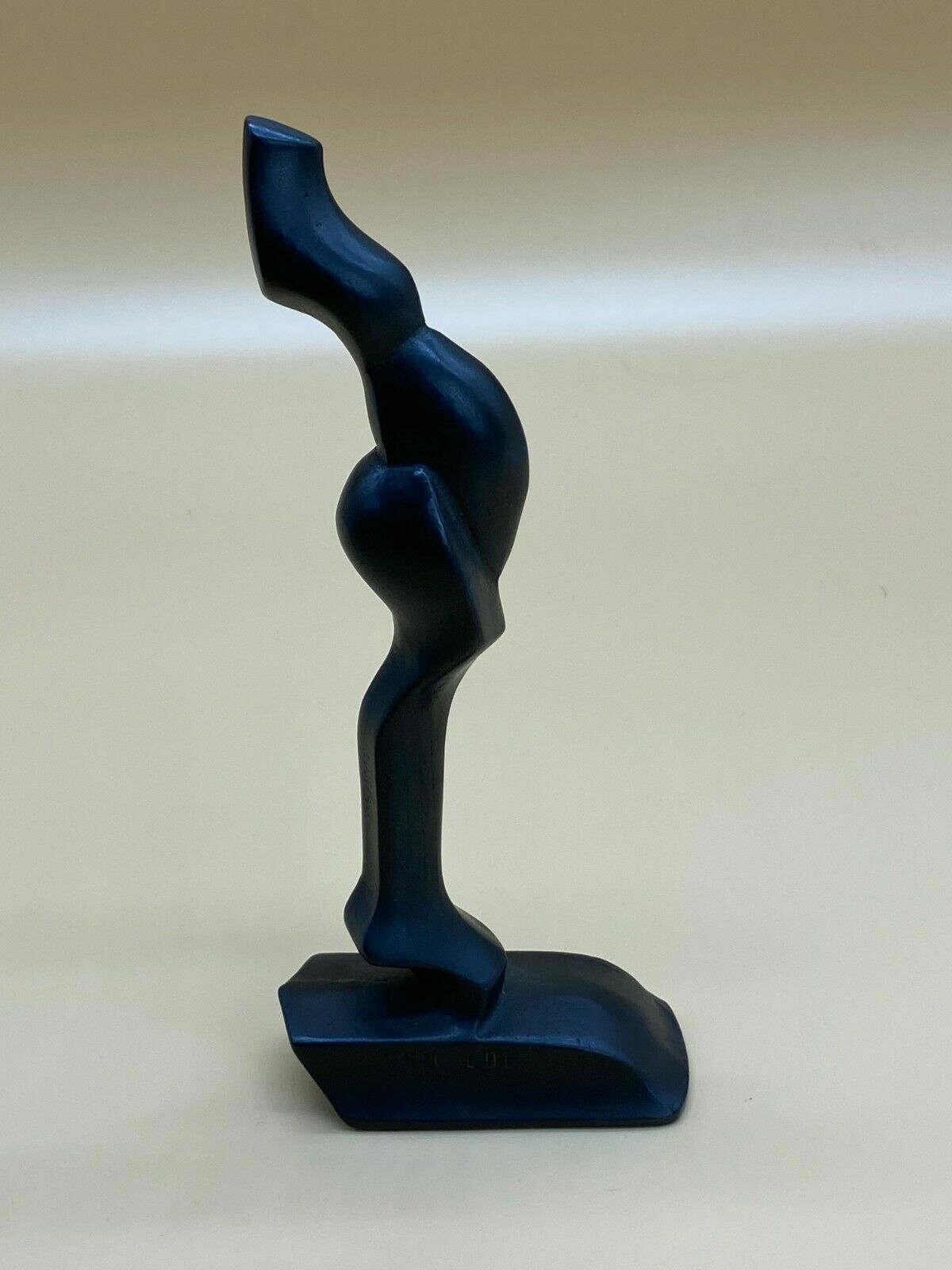 Abstrakte Bronze Skulptur Figur von 2005 limitiert 6/9 von Georg Loewit (1959)