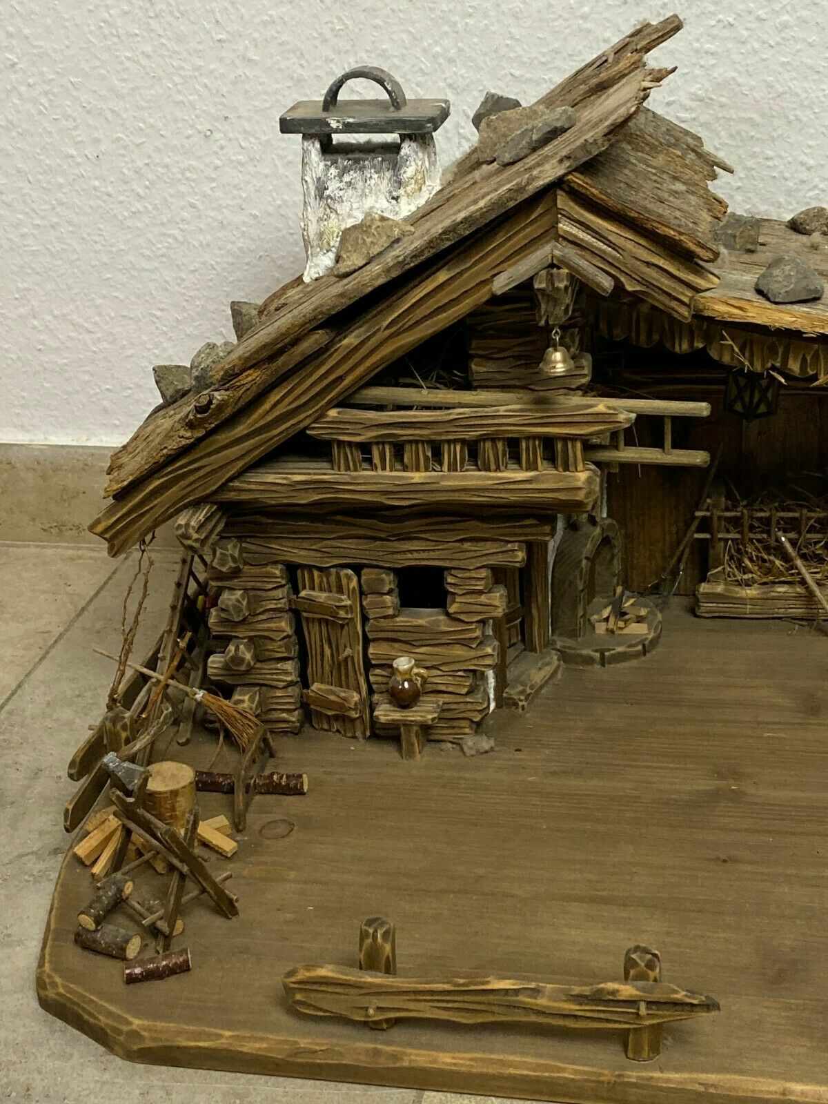 Sehr schöne Alpenländische Krippe Krippenlandschaft ohne Figuren Grösse 10cm