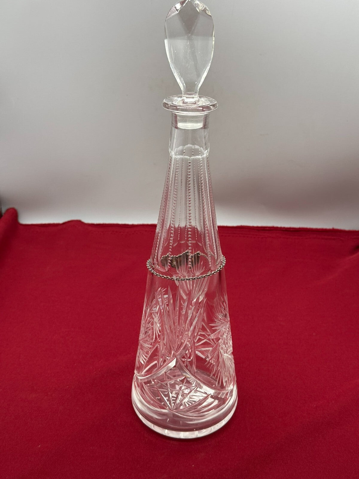 Vintage Karaffe 40cm Flasche mit Stöpsel Glas Schleifdekor Versilberte Plakette