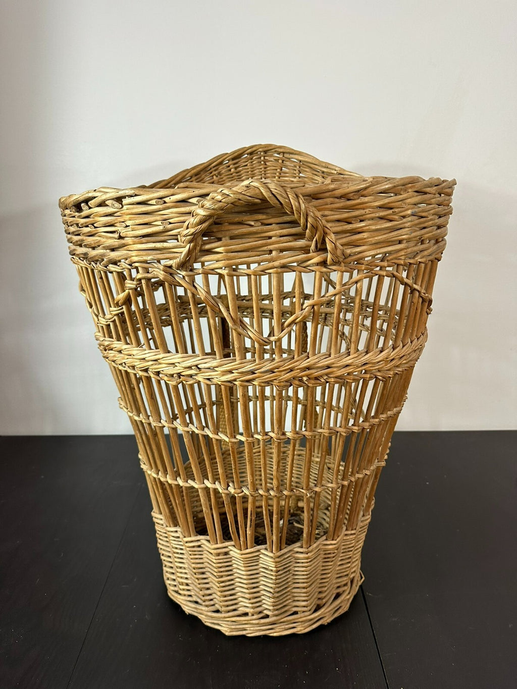 71cm alter / antiker Weidekorb Geflecht Mitte 20 tes Jhdt Rückenträger