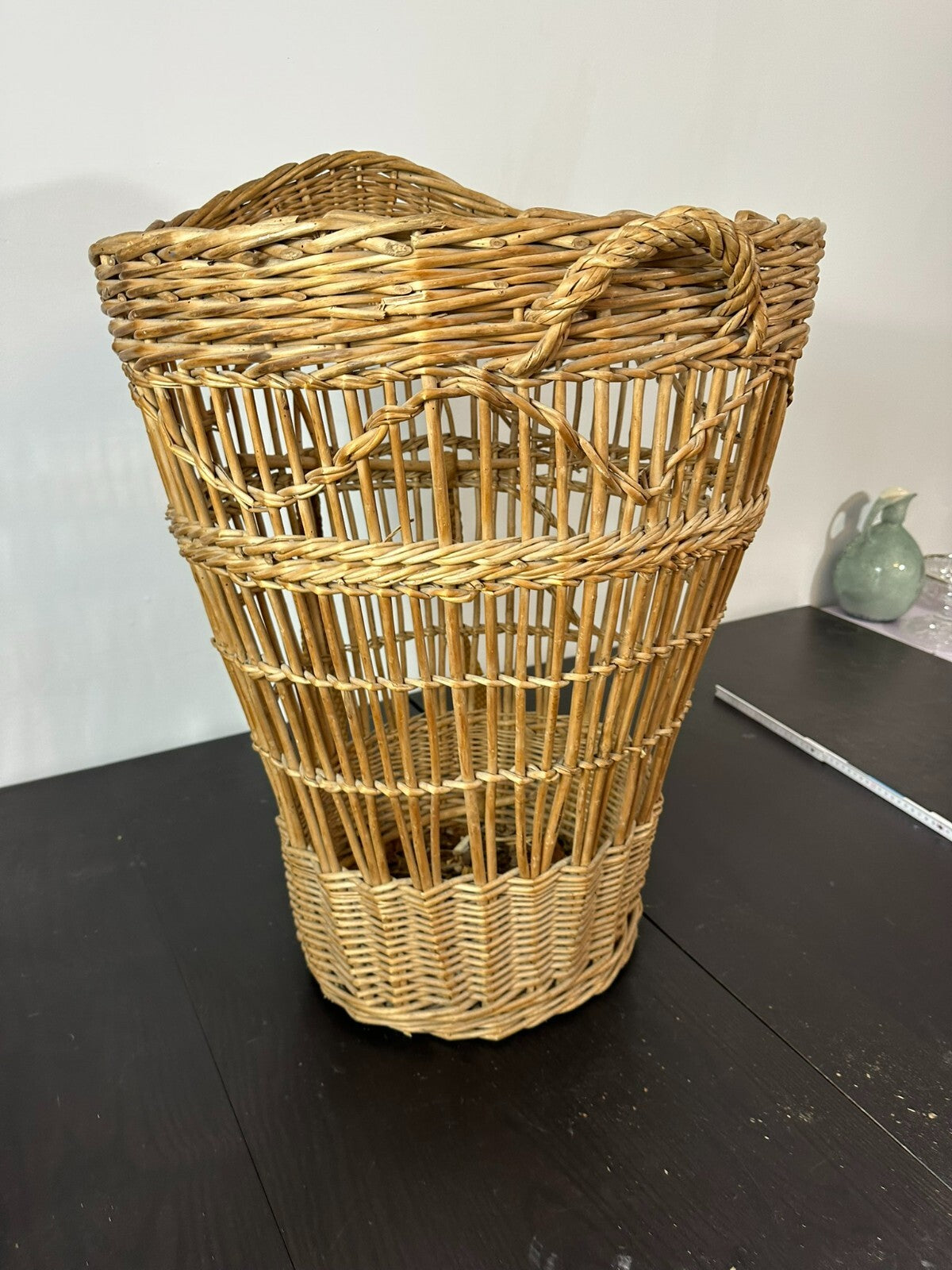 71cm alter / antiker Weidekorb Geflecht Mitte 20 tes Jhdt Rückenträger
