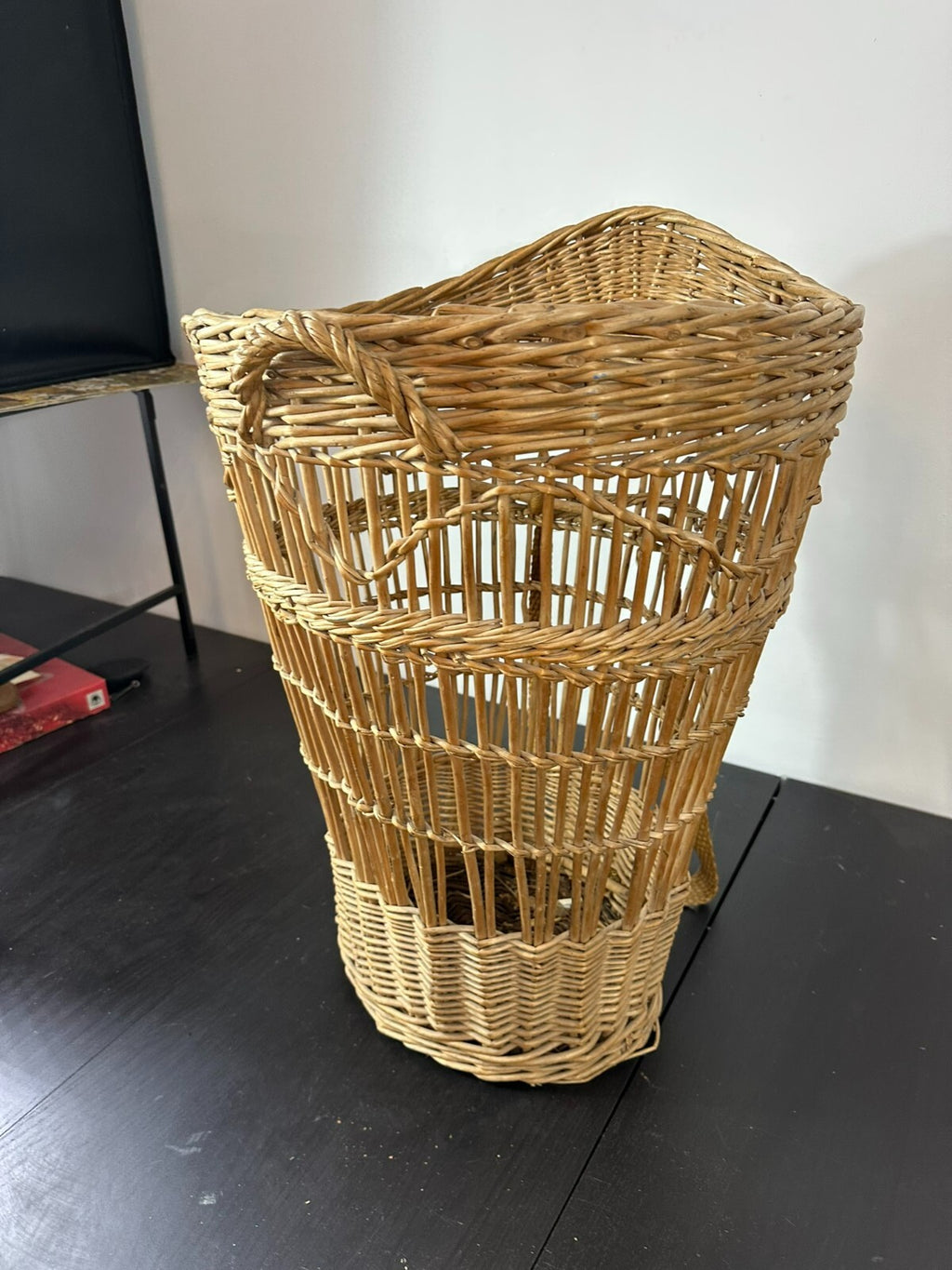 71cm alter / antiker Weidekorb Geflecht Mitte 20 tes Jhdt Rückenträger