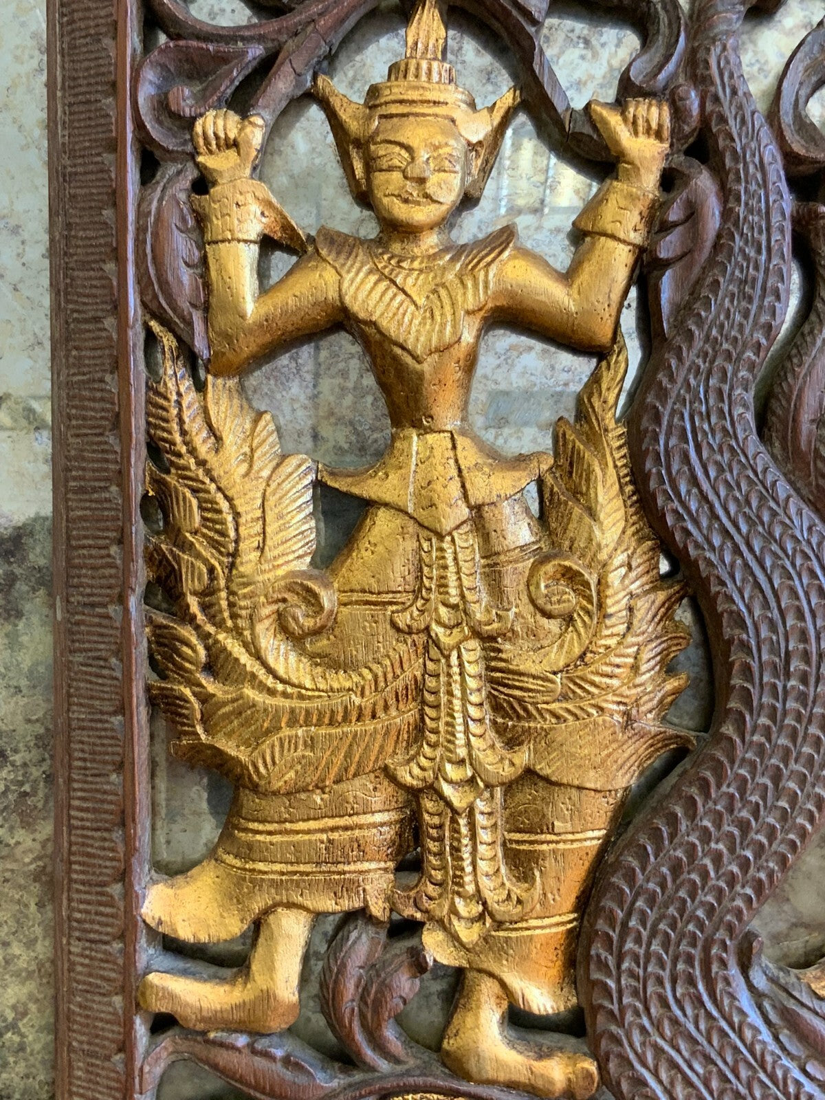 Asien Relief aus Holz handgeschnitzt und gefasst auf Spiegel montiert 68x123cm
