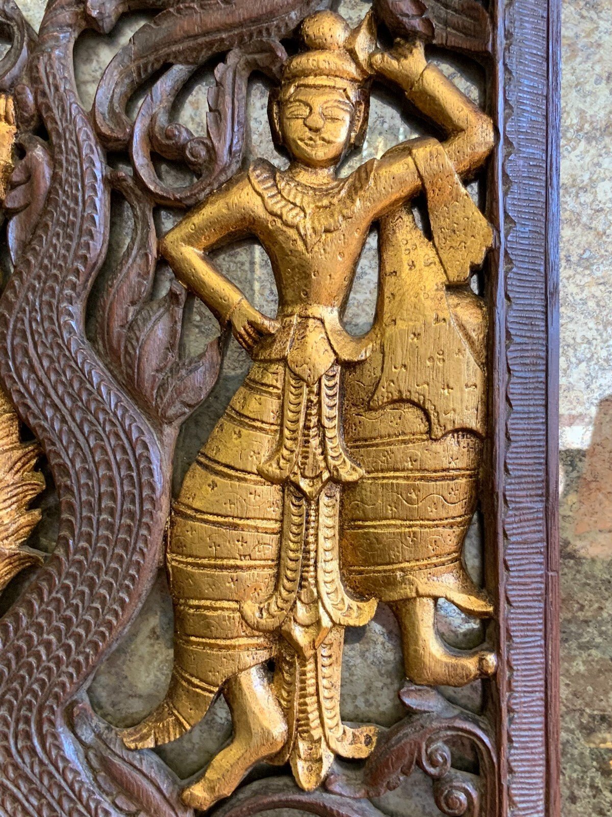 Asien Relief aus Holz handgeschnitzt und gefasst auf Spiegel montiert 68x123cm