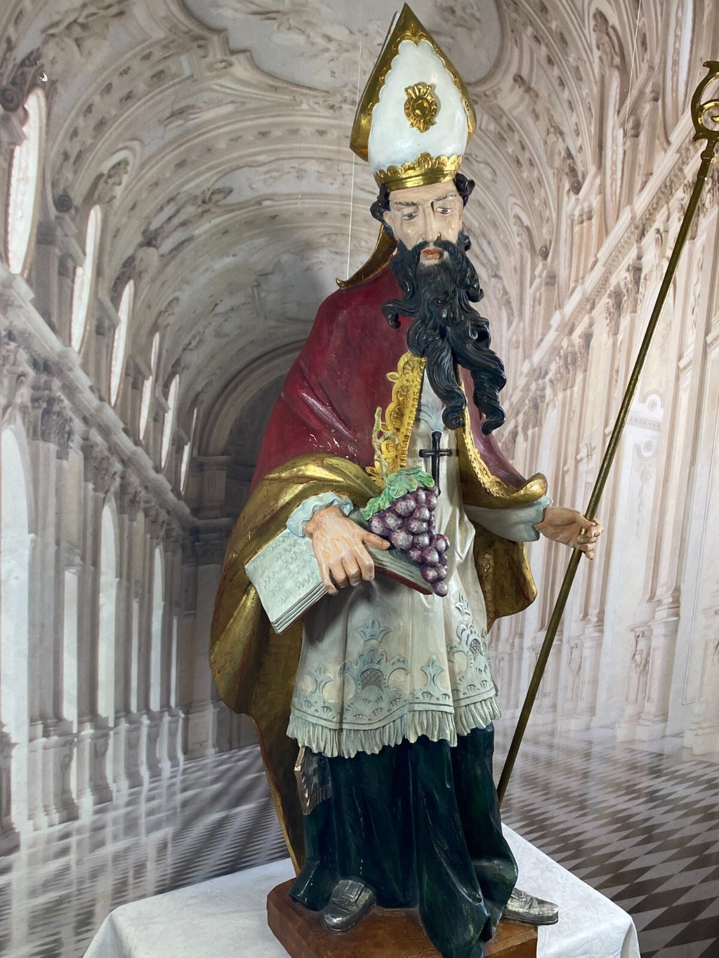 Skulptur Heiliger Urban handbemalt 118cm hoch Neo Barock Figur