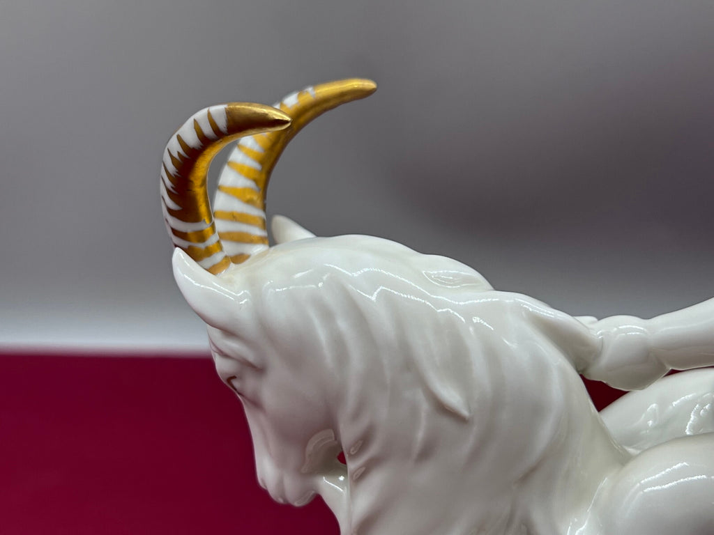 Porzellan Figur Putto auf Ziegenbock Volkstedt Entwurf Hugo Meisel