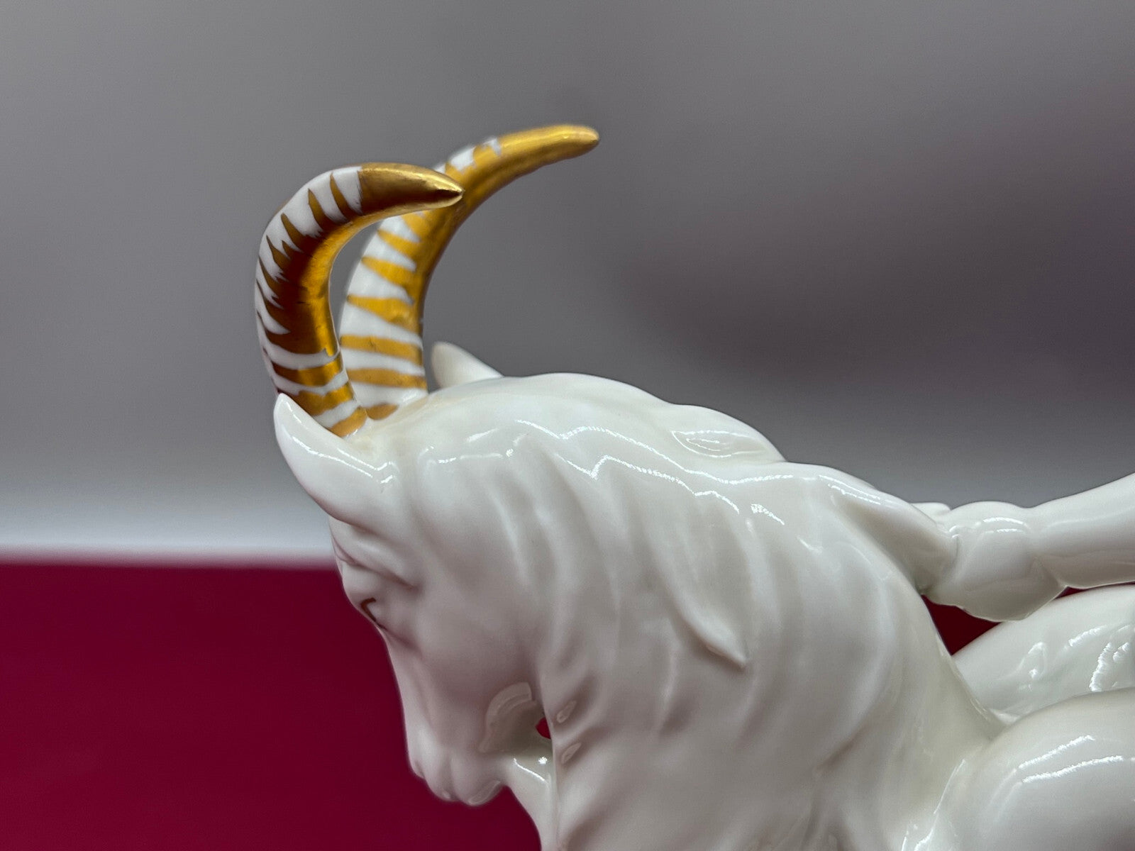 Porzellan Figur Putto auf Ziegenbock Volkstedt Entwurf Hugo Meisel