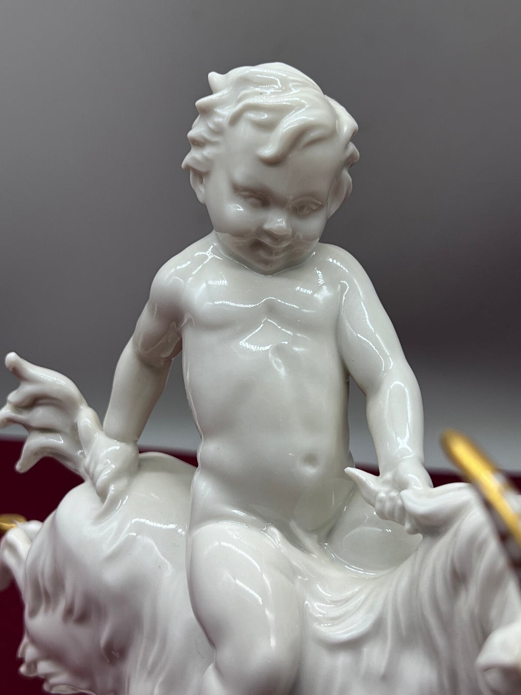 Porzellan Figur Putto auf Ziegenbock Volkstedt Entwurf Hugo Meisel