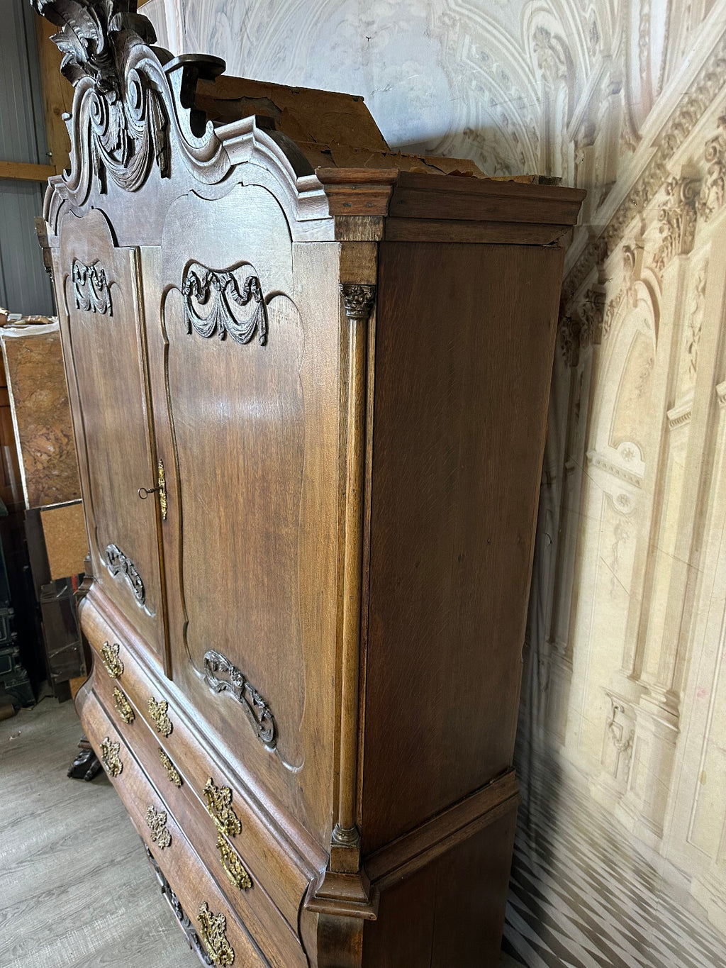 Antiker Schrank Kabinettschrank Louis Xv um 1760 aus Eiche Barockschrank