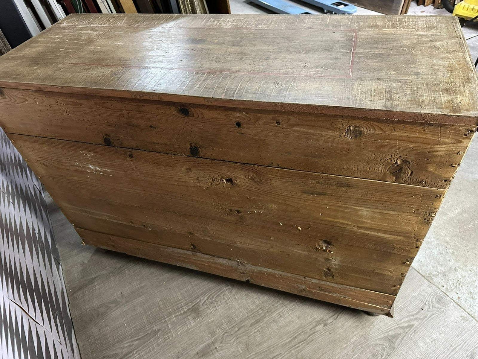 Antike Barockkommode 18 tes Jhdt Gefasste Oberfläche Barock Kommode