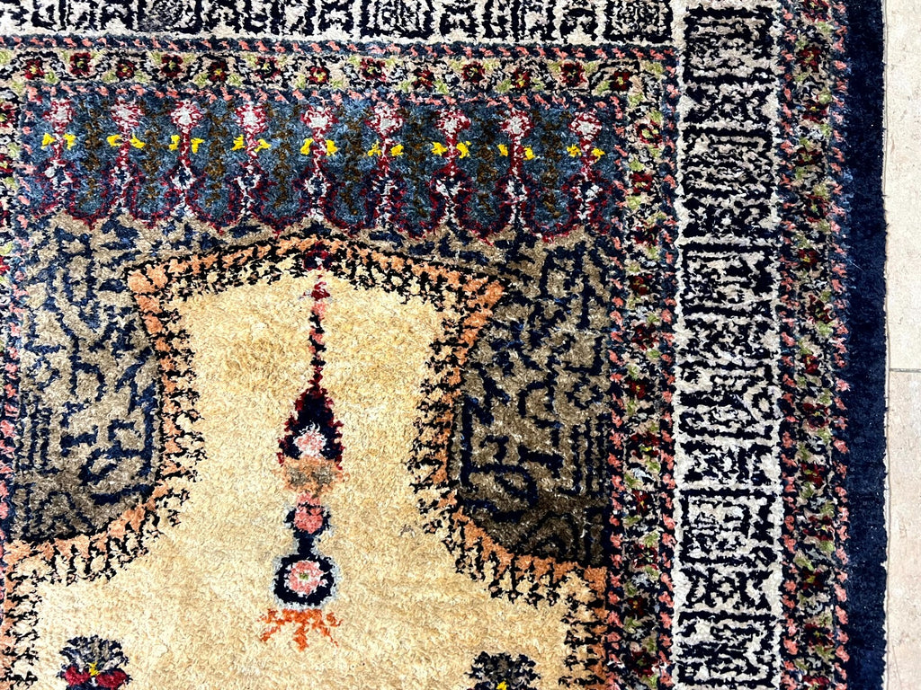 Alter Orientteppich Gebetsteppich Teppich aus Wolle handgeknüpft 150x83cm