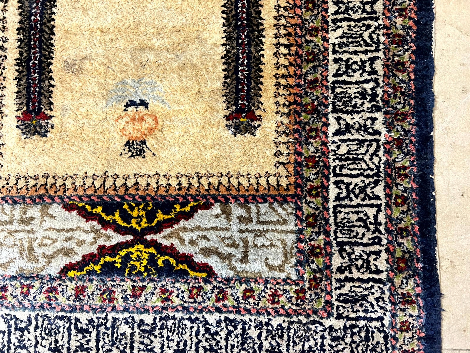 Alter Orientteppich Gebetsteppich Teppich aus Wolle handgeknüpft 150x83cm