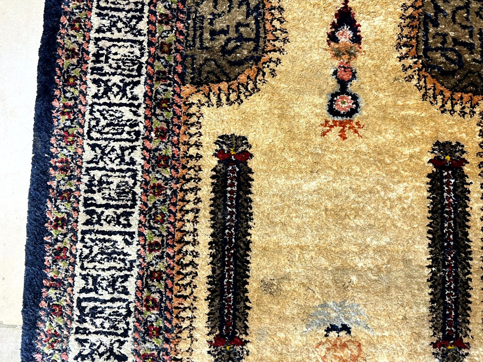 Alter Orientteppich Gebetsteppich Teppich aus Wolle handgeknüpft 150x83cm
