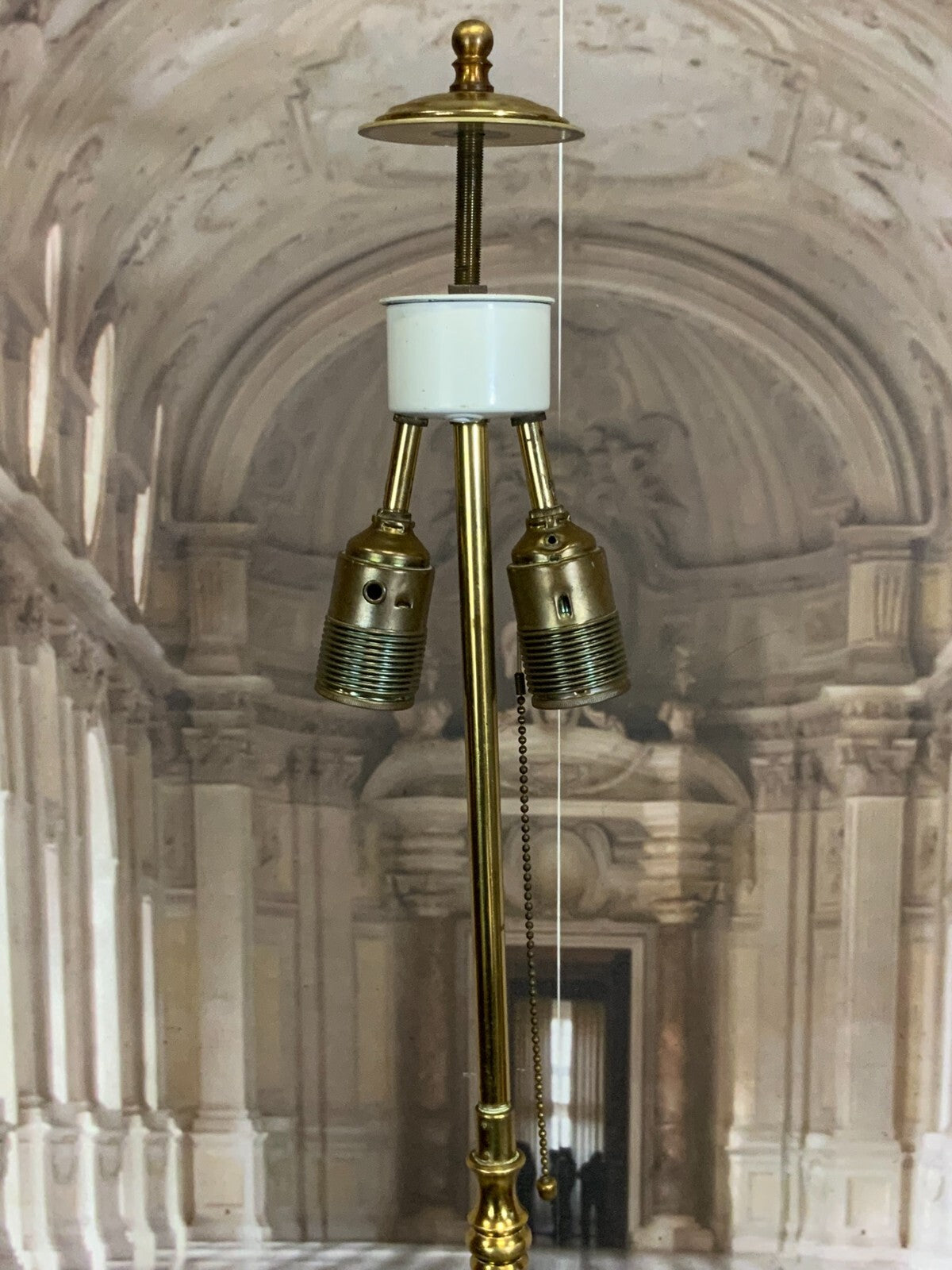 Vintage Stehlampe aus Messing Filigran Maximale Höhe 166cm
