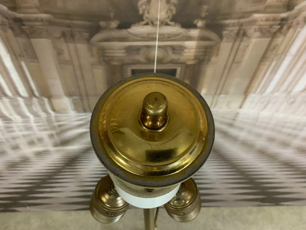Vintage Stehlampe aus Messing Filigran Maximale Höhe 166cm