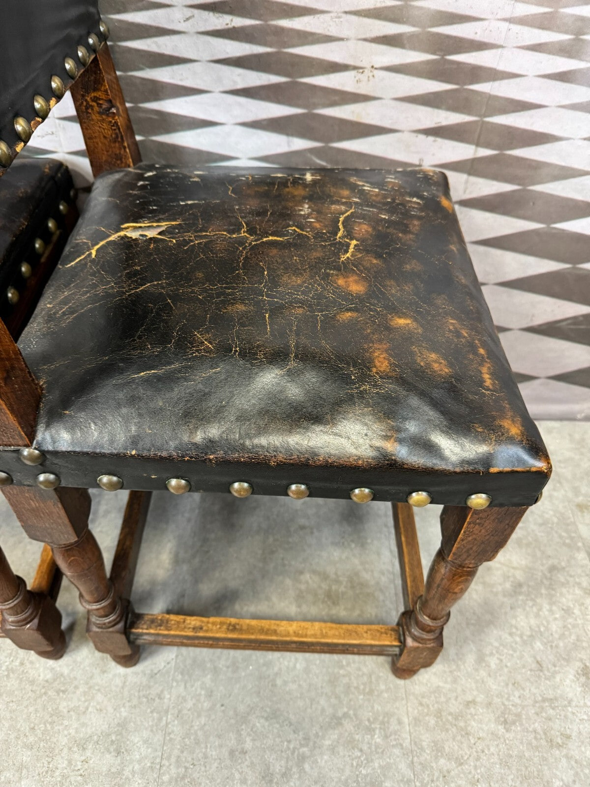 Vier antike Stühle Holz massiv Leder Bezug - 4x antiker Stuhl 19 tes Jhdt