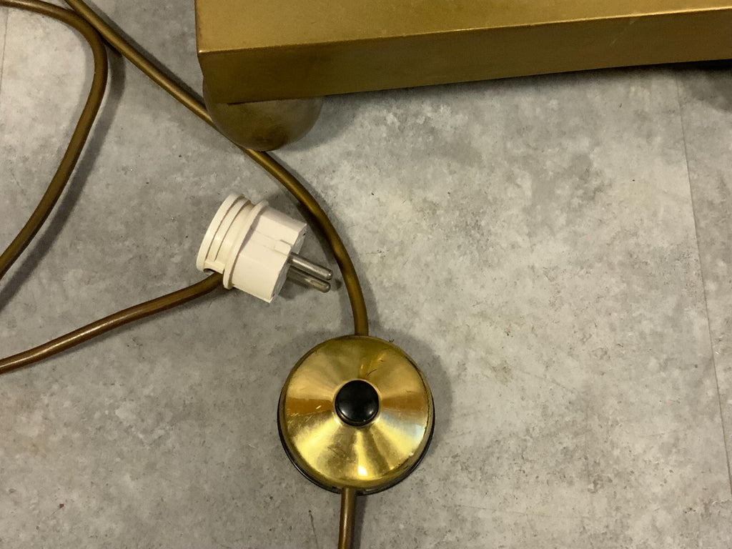 Vintage Stehlampe aus Messing Blech Maximale Höhe 176cm